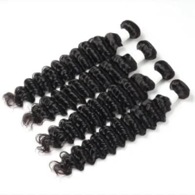 Riisca Hair Peruvian Deep Wave Bundles with Closure 4PCS &quot; Human Hair Bundles with Closure Free Middle Part Hair